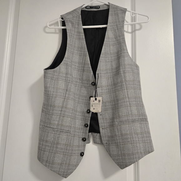 Zara Jackets & Blazers - Zara Black and White Checkered Vest